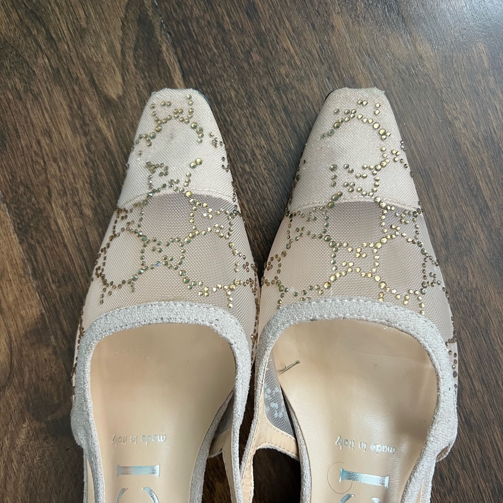 Gucci Nude Heels with Silver Accents - Picture 6 of 15